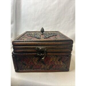 VTG Wicker And Bamboo Trinket Box